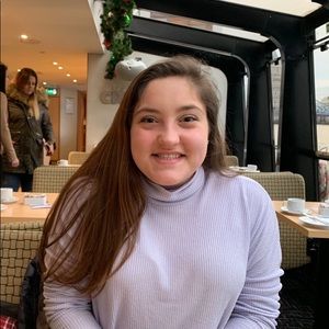 Meet your Posher, Pauline